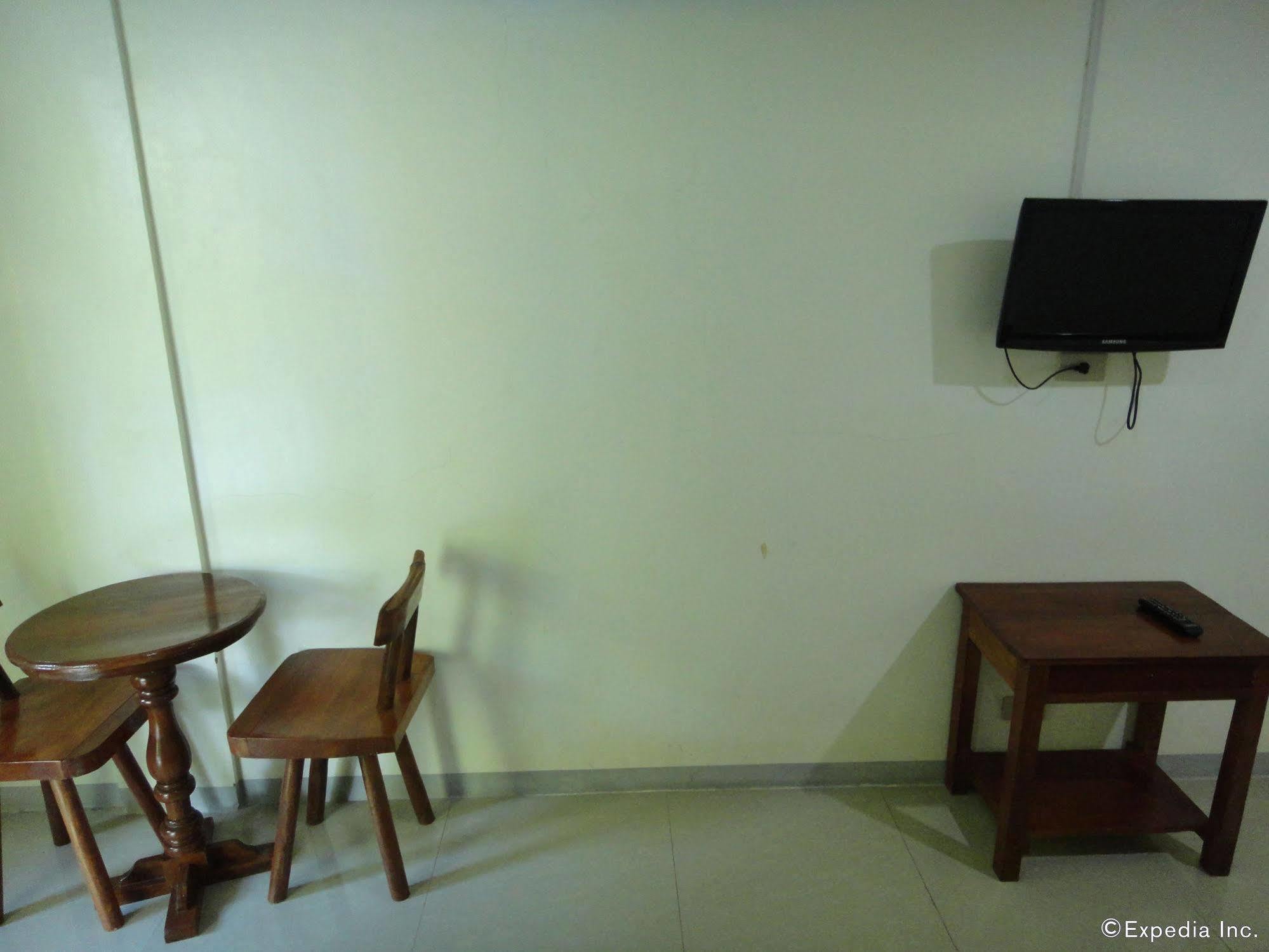 Balai Felicisima Bed & Breakfast Puerto Princesa Екстериор снимка