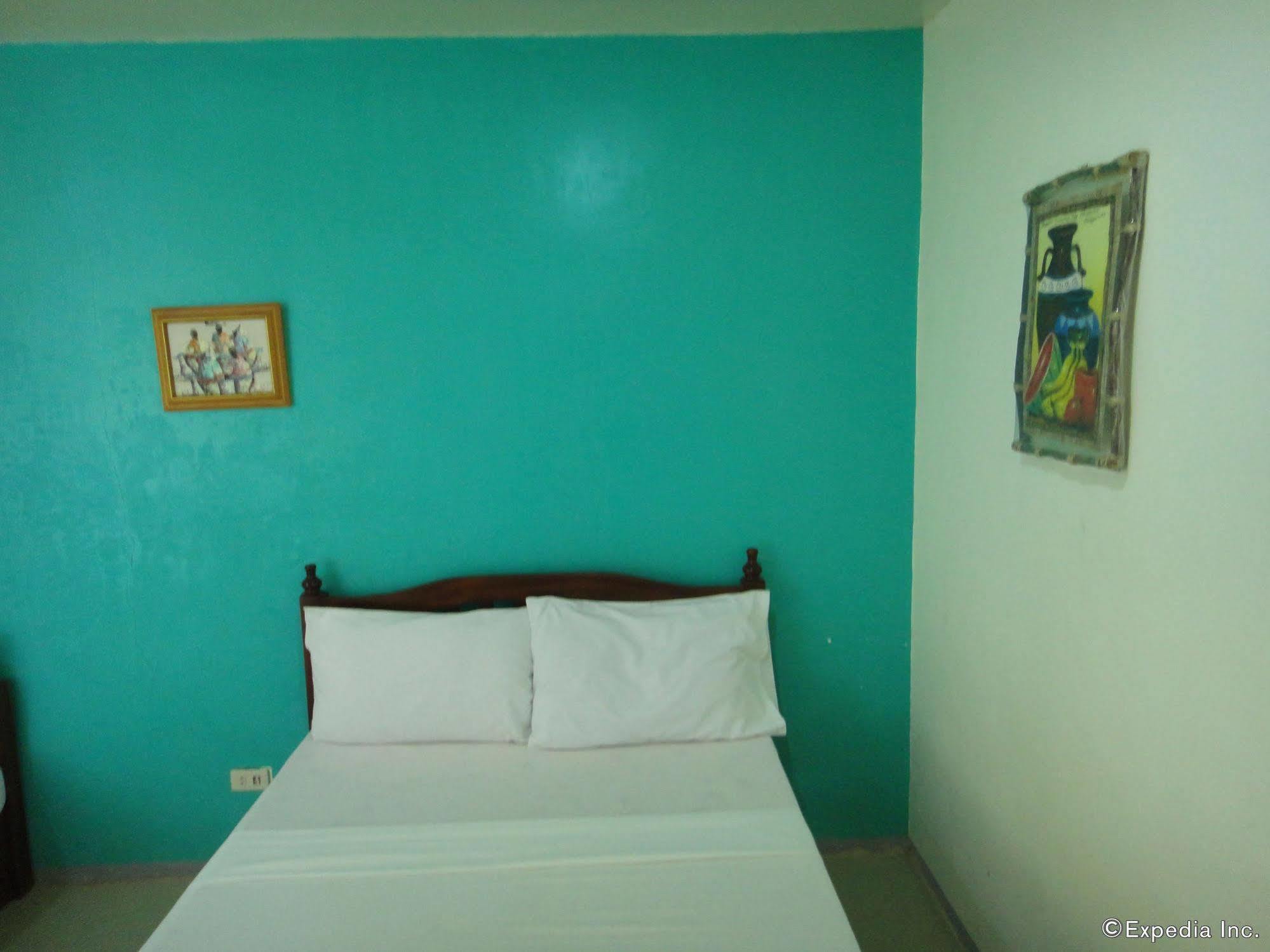 Balai Felicisima Bed & Breakfast Puerto Princesa Екстериор снимка