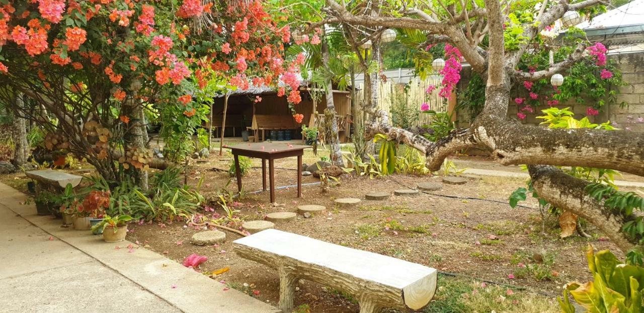 Balai Felicisima Bed & Breakfast Puerto Princesa Екстериор снимка